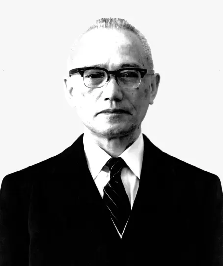 初代園長に西荻教会牧師であった片谷武雄就任